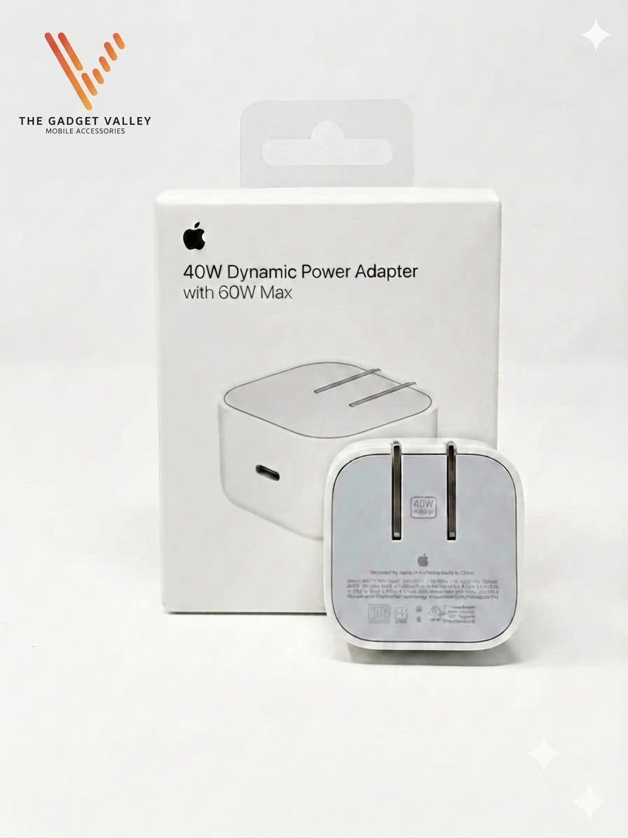 The 40W Dynamic Power Adapter (60W Max) is a highly efficient, compact charging solution engineered with intelligent power delivery to optimize speeds for a wide range of devices, including the latest iPhone models.
Key Features
 Intelligent Dynamic Power: Automatically detects your device's requirements, delivering a stable 40W output with the ability to burst up to 60W for high-performance needs.
 iPhone Fast Charging: Optimized for modern iPhones, including the iPhone 17 series, providing up to a 50% charge in approximately 20 minutes.
 Compact & Portable: Features a pocket-sized, foldable design that packs the performance of a high-wattage charger into a space-saving footprint.
 Universal USB-C Compatibility: Beyond iPhones, it supports a vast range of USB-C enabled devices,